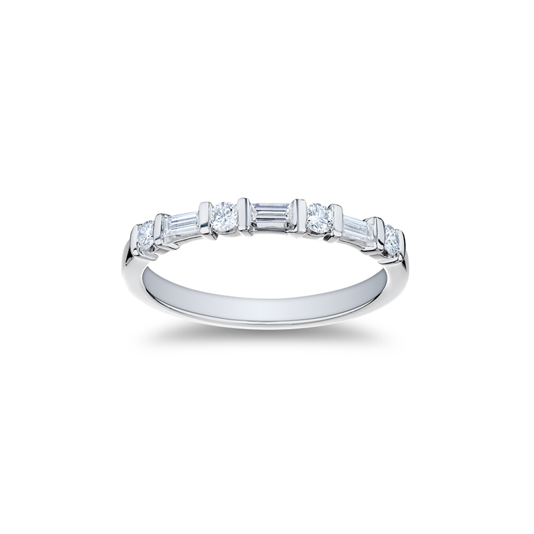 18K White Gold Diamond Band