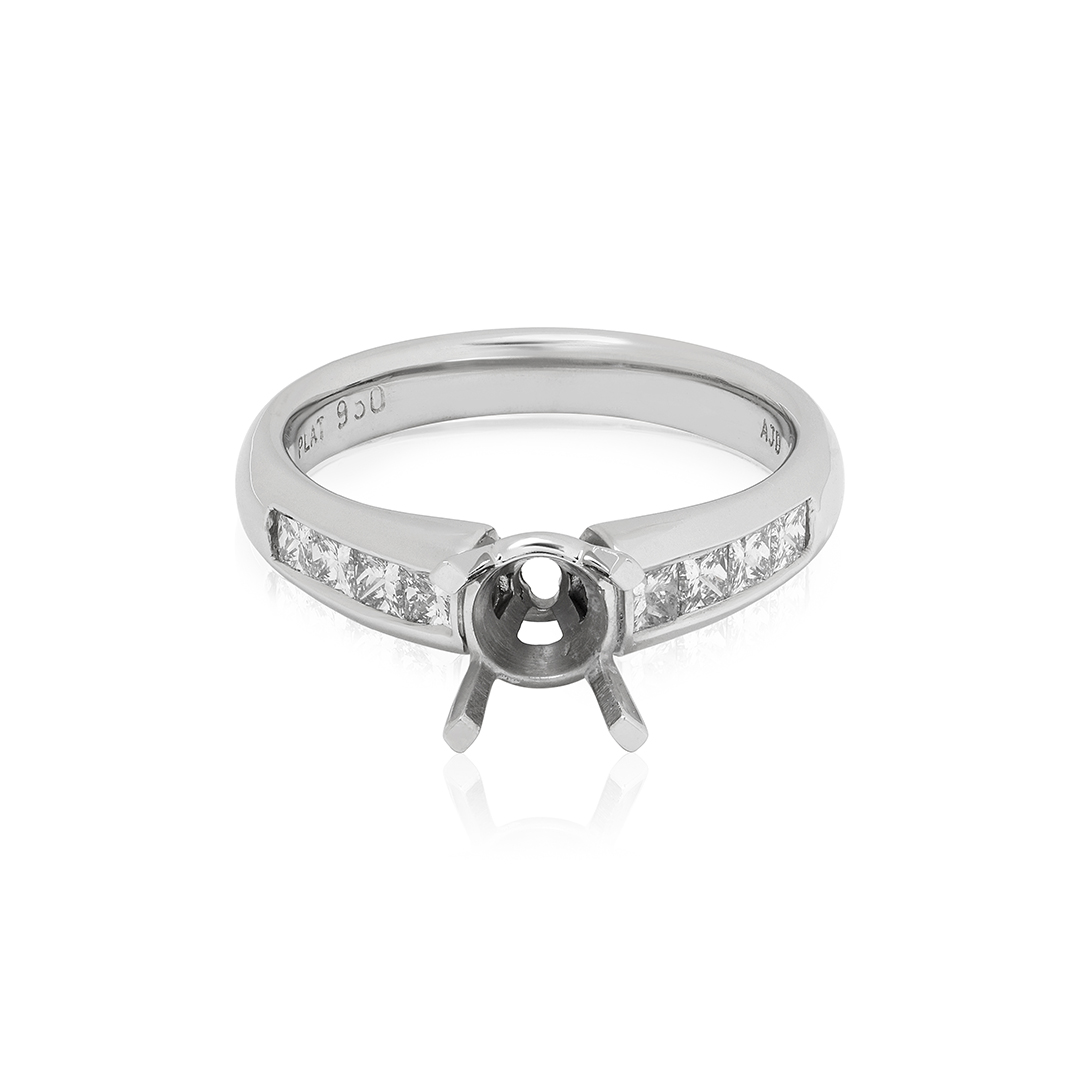 Platinum Princess Cut Diamond Semi Mounting
