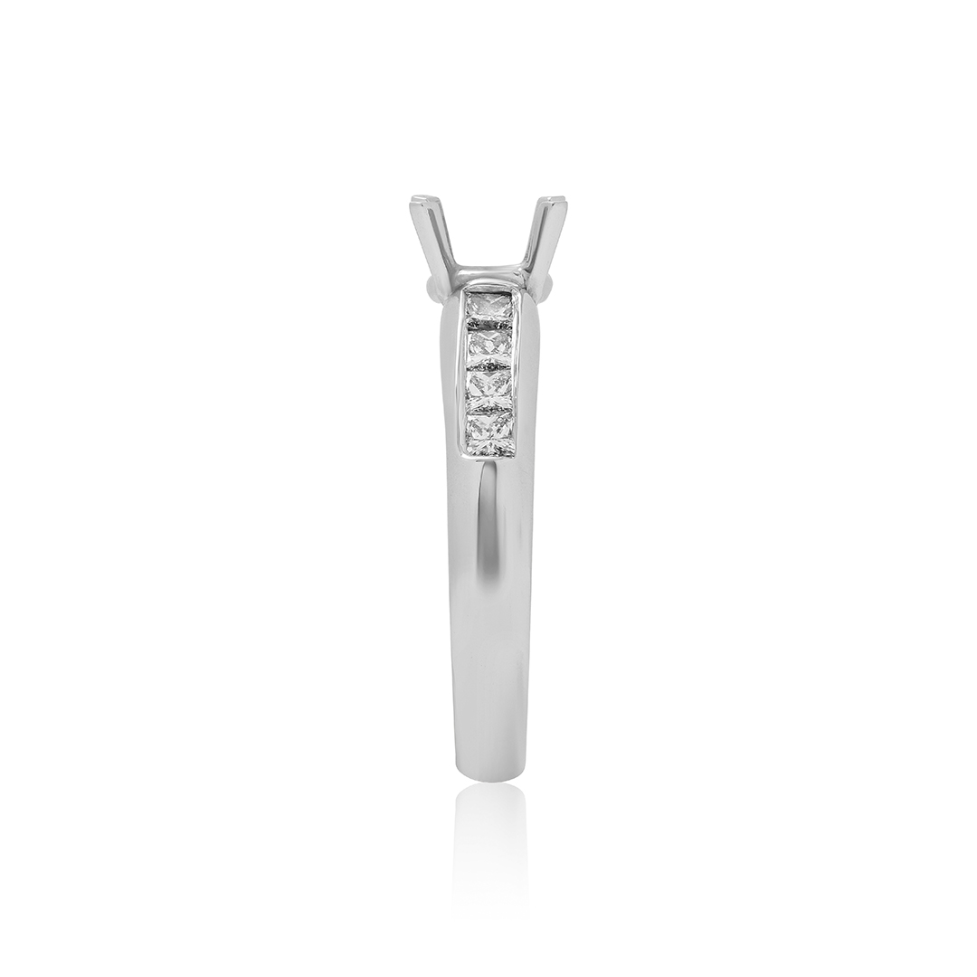 Platinum Princess Cut Diamond Semi Mounting
