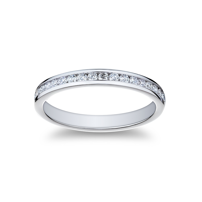 18K White Gold and Diamond Wedding Band