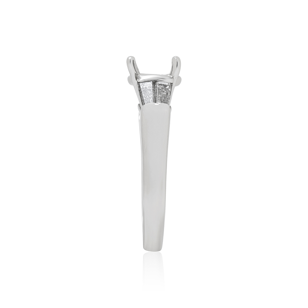 Platinum Ring with Diamond Semi Mount