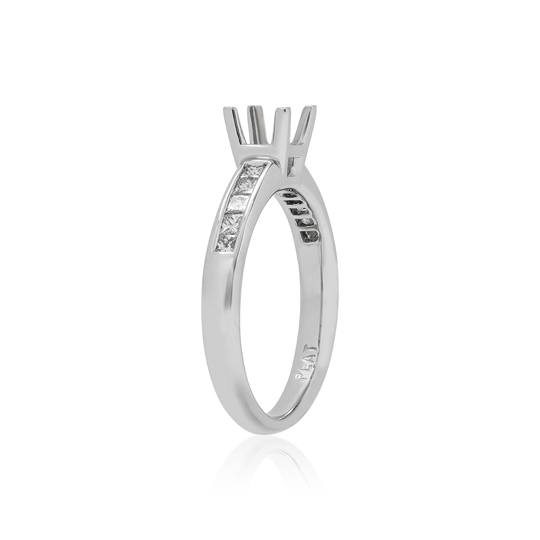 Platinum and Diamond Semi-Mounting