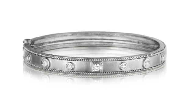18K White Gold Round and Square Station Round Diamond Bracelet