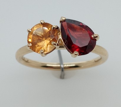 18K Yellow Gold Garnet and Citrine Ring