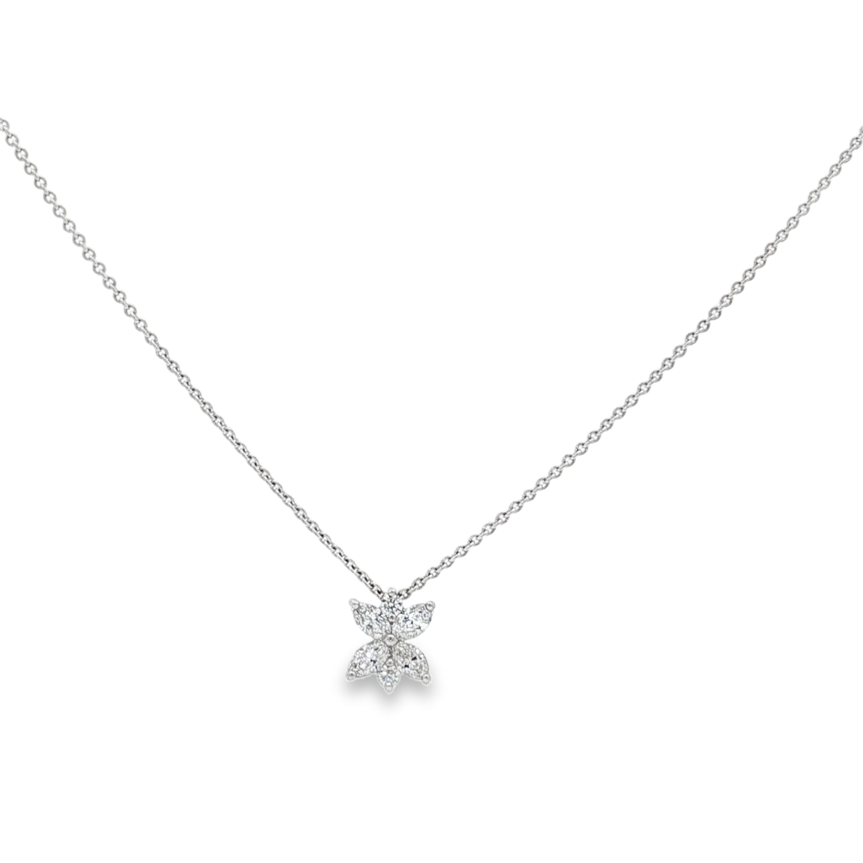 18K White Gold Diamond Flower Necklace