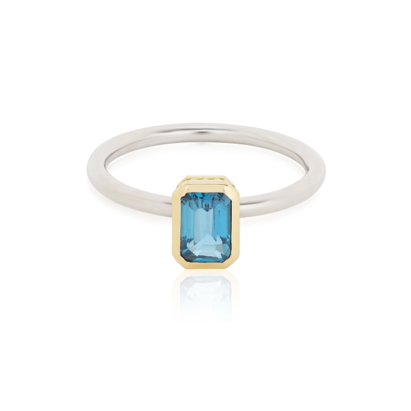 18K White and Yellow Gold Blue Topaz Ring