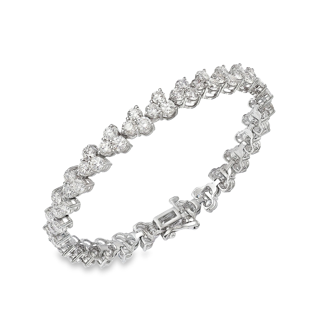 18K White Gold Diamond Cluster Bracelet