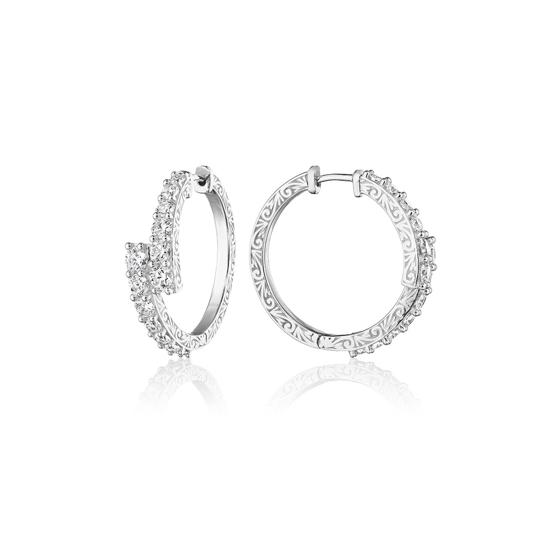 Penny Preville 18K White Gold Embrace Diamond Hoop Earrings