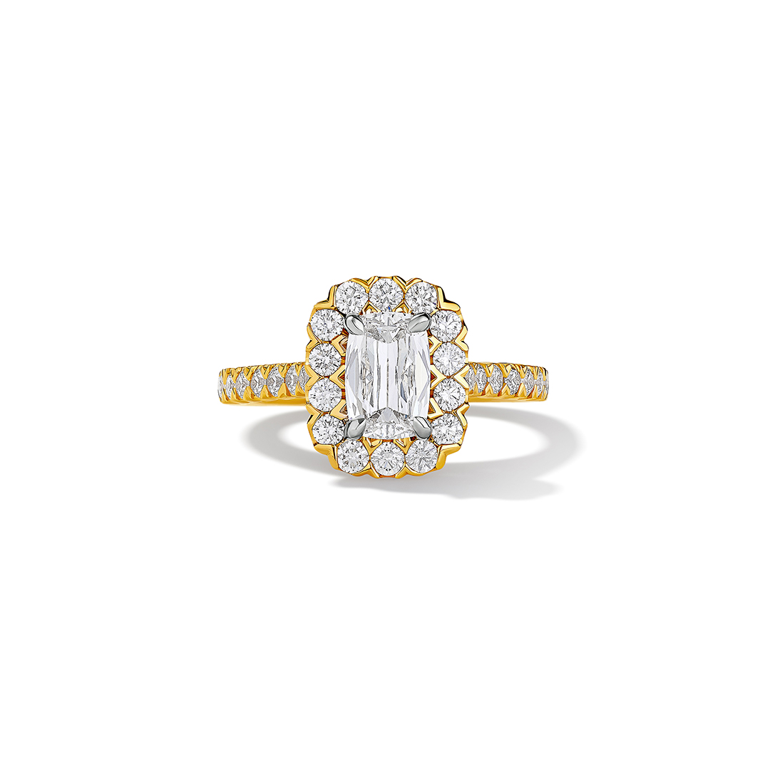 Henri Daussi 18K Yellow Gold Diamond Ring