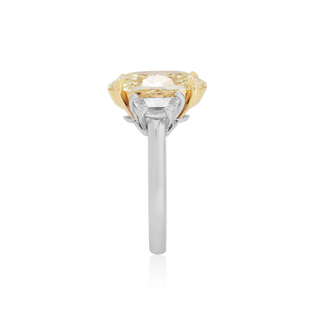 Platinum and 18K Yellow Gold Diamond Ring