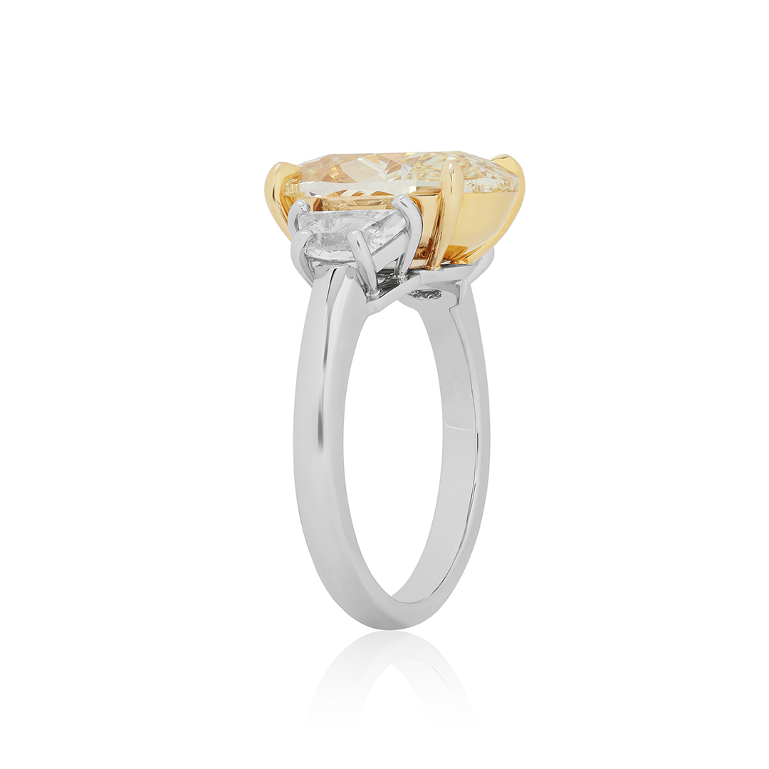 Platinum and 18K Yellow Gold Diamond Ring