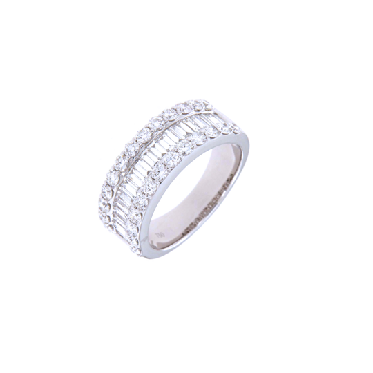 18K White Gold Diamond Ring - 4265