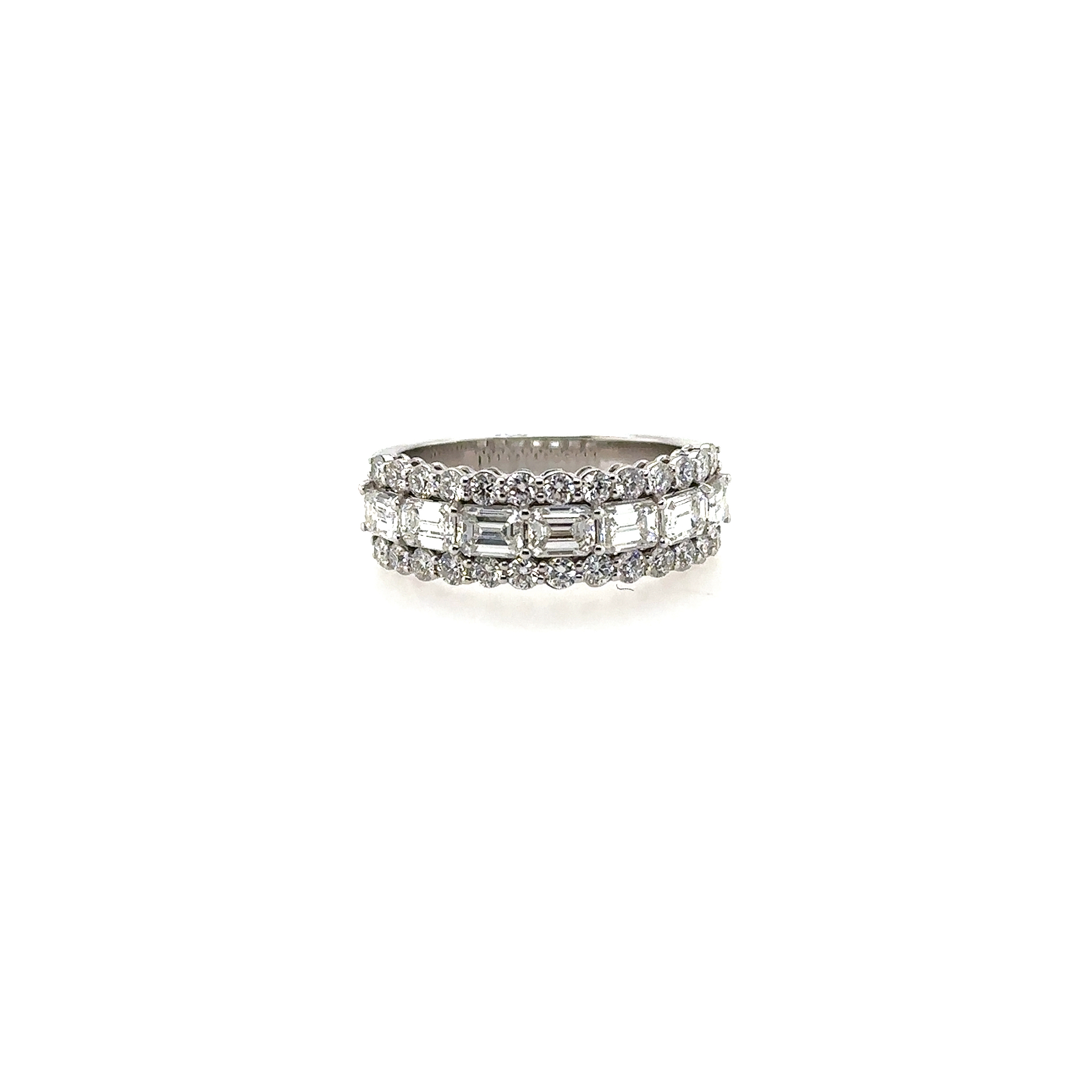 18K White Gold Diamond Band