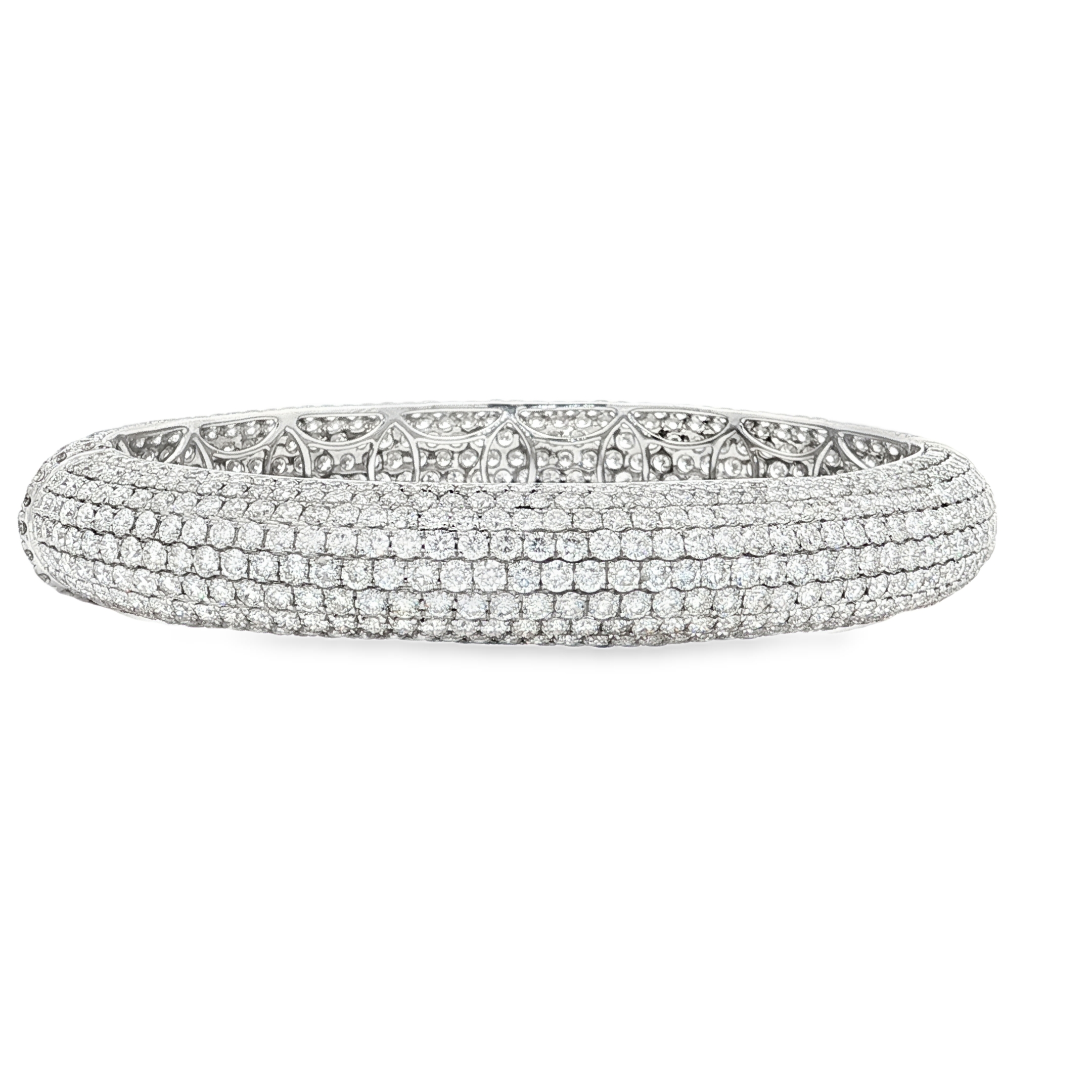 18W PIRANESI 21.48TW HI SI PAVE BANGLE BRACELET - B4624-1