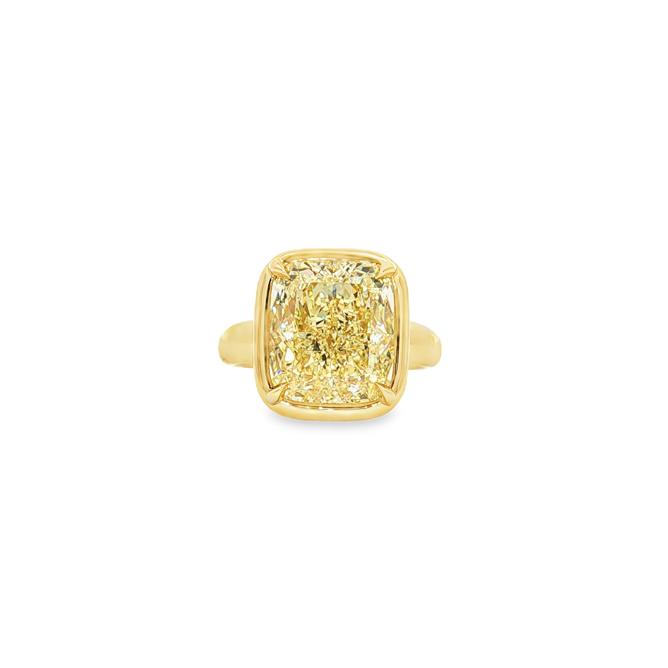 18K Yellow Gold Diamond Solitaire Ring - SPOMJ461679