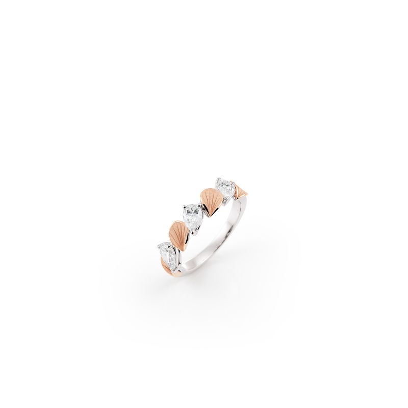 Cammilli Firenze 18K White Gold Divina Diamond Band