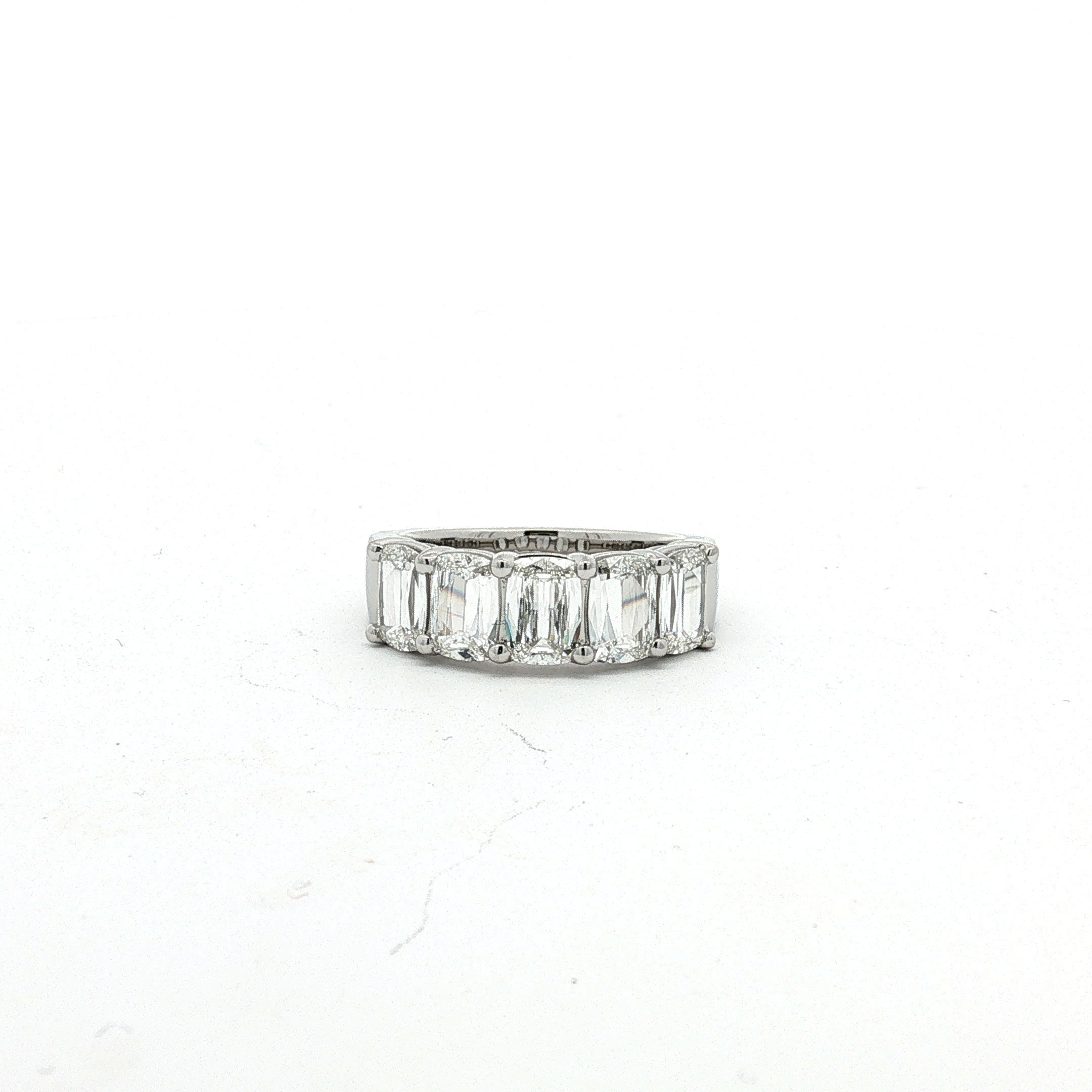Henri Daussi 18K Yellow Gold Diamond Band - 5969