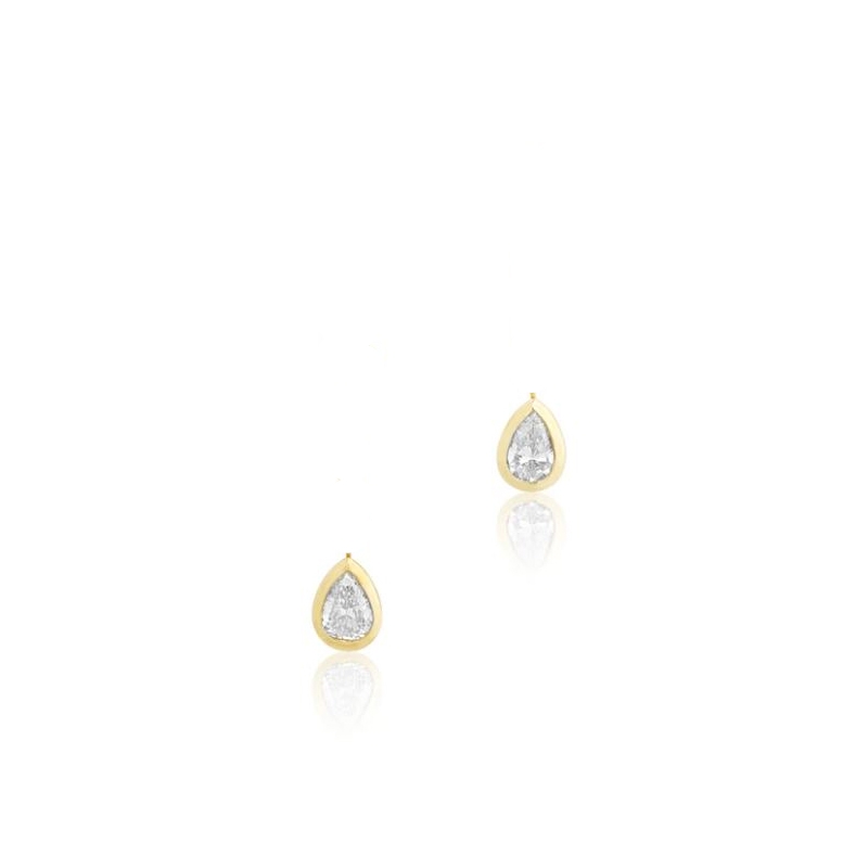 18K Yellow Gold Pear Shape Diamond Stud Earrings - 6126